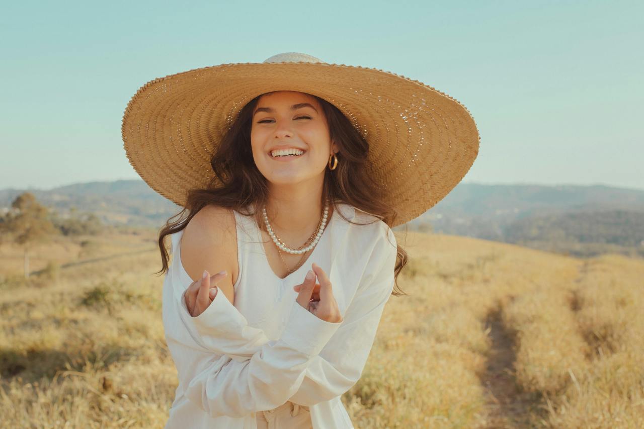 12 Subtle Signs God Is Walking Beside You Daily