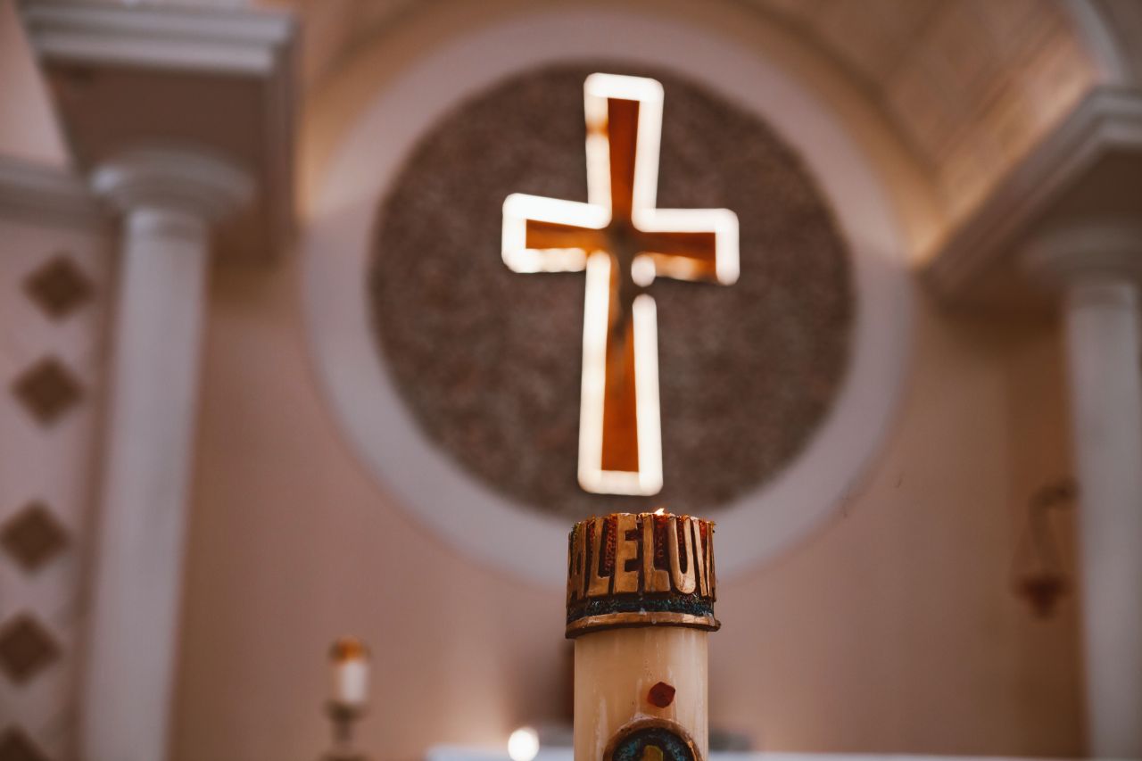 A Prayer To Stop Looking Back And Trust What’s Ahead
